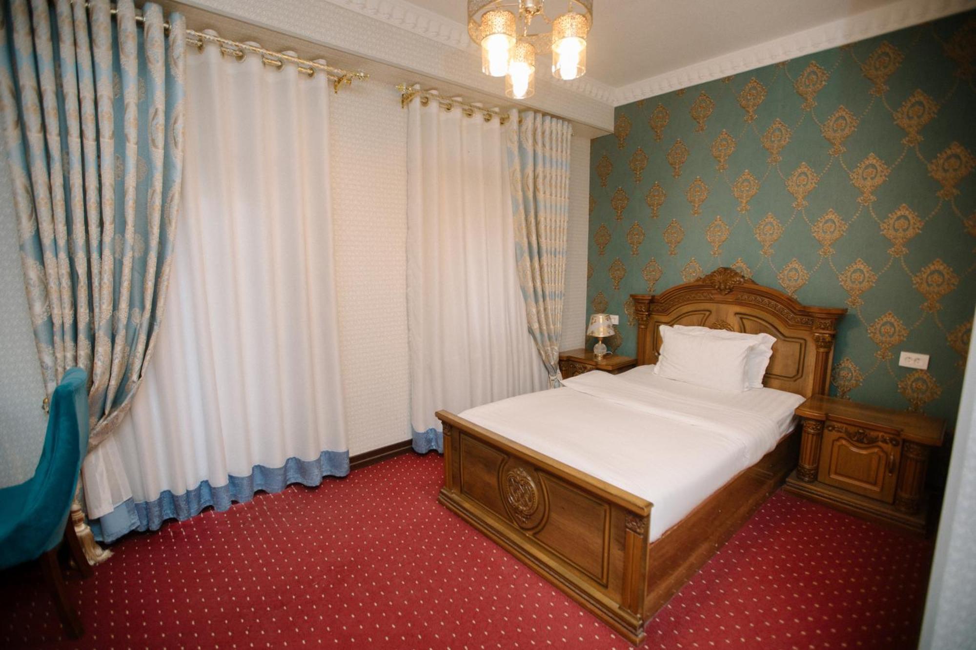 Dendi Plaza Hotel بخارى المظهر الخارجي الصورة