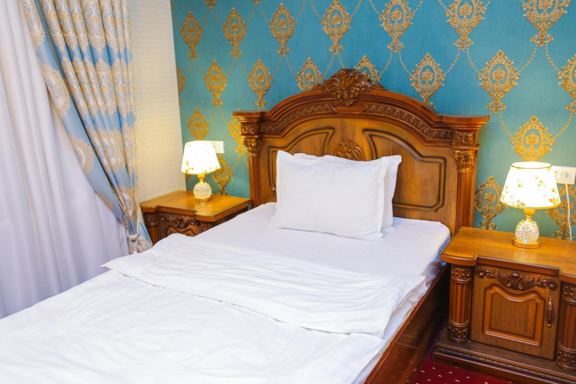 Dendi Plaza Hotel بخارى المظهر الخارجي الصورة